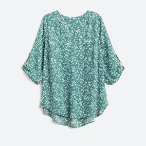 41 Hawthorne green blouse